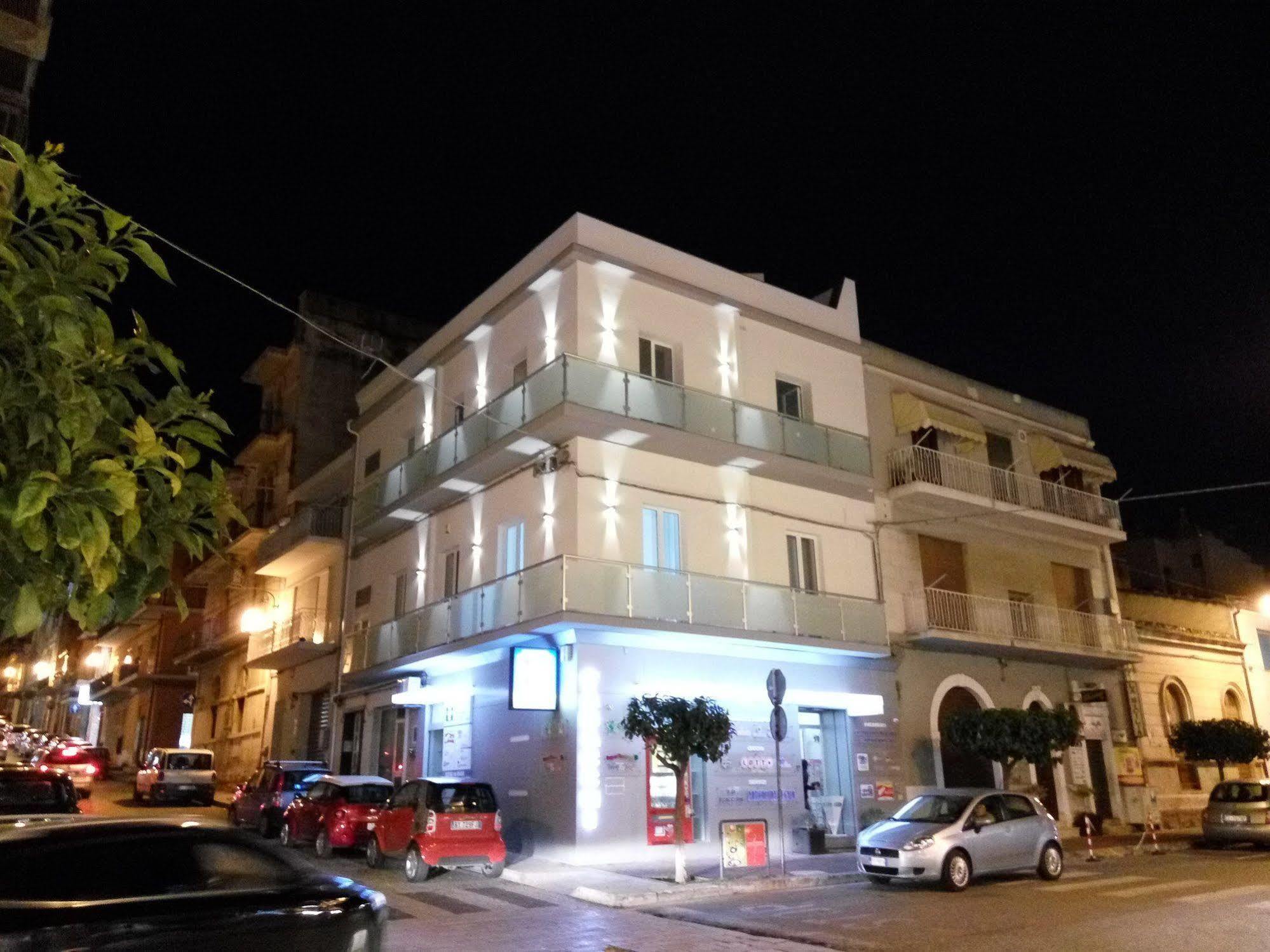 La Terrazza B&B Comiso Kültér fotó